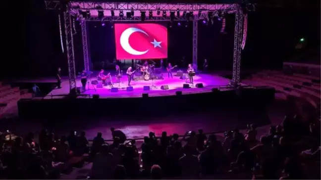 İzmir Uluslararası Film ve Müzik Festivali Devam Ediyor