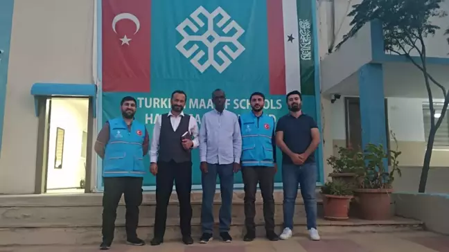 TDV'den, Somaliland-Hargeysa Maarif Okulu'na ziyaret