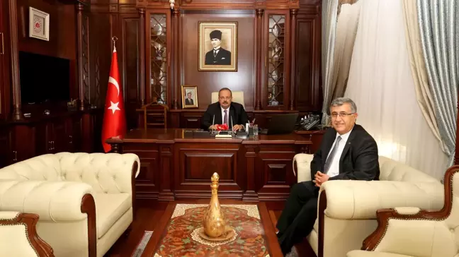 Orhaneli Kaymakamı Bulgurlu'dan Veda Ziyareti