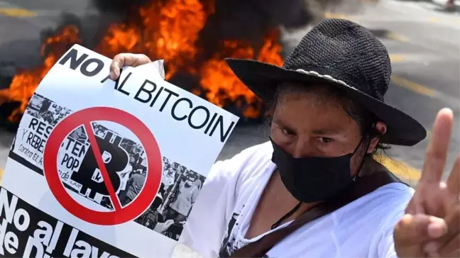 El Salvador'da Bitcoin protestoları