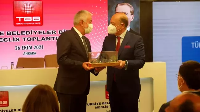 Isparta Belediyesi'ne Sürdürülebilir Ulaşım Fikir ve Proje Uygulama ödülü