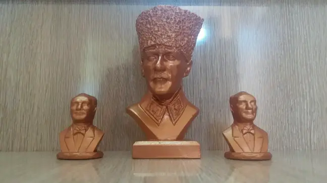 Büyük Önder Atatürk'ü anıyoruz