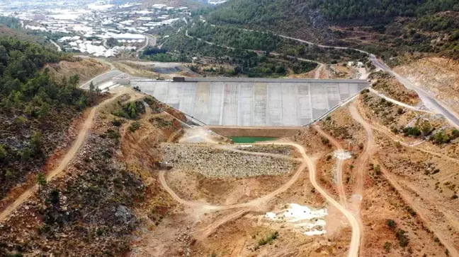 Aydıncık Barajında su tutulmaya başlandı
