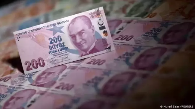 TL'nin düşüşü yabancı yatırımcı için kazanım mı tehlike mi?