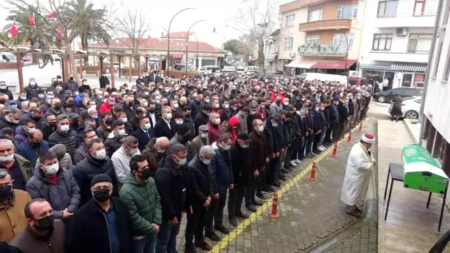 Son dakika haber... Çanakkale'deki feci kazada hayatını kaybeden sürücü defnedildi