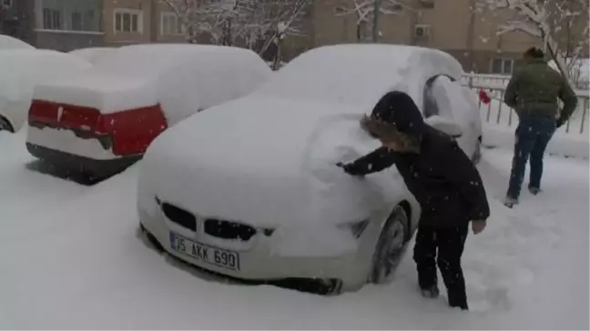 Muş'ta 261 köy yolu ulaşıma kapandı
