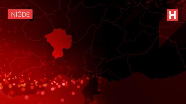 Niğde'de devrilen ambulanstaki 3 kişi yaralandı