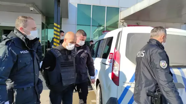 Son dakika haberi... Sakarya'da evinde öldürülen kişinin katil zanlısı tutuklandı
