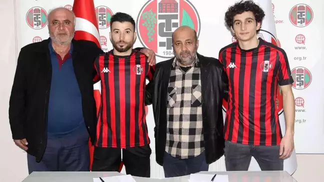 Turgutluspor'da çifte imza