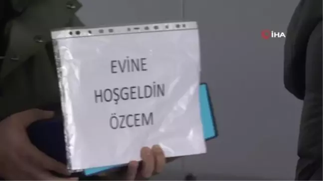 Savaşın ortasından kalan turizmciler Bodrum'a ulaştı... İlk işleri baklava yemek oldu