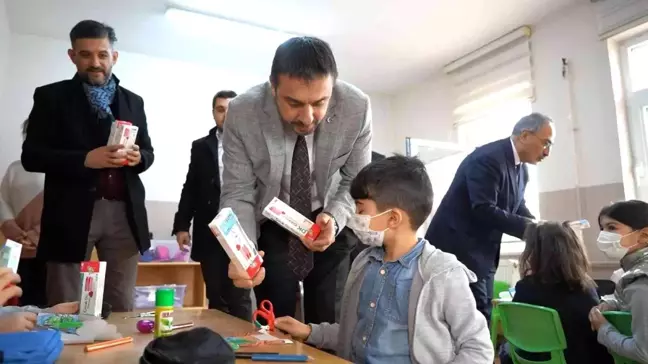Kestel Belediyesi'nden minik öğrencilere diş bakım seti