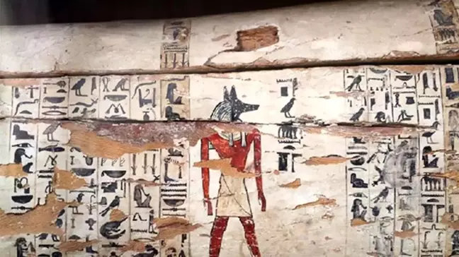 Müzede Antik Mısır Tanrısı Anubis'i Keşfedin