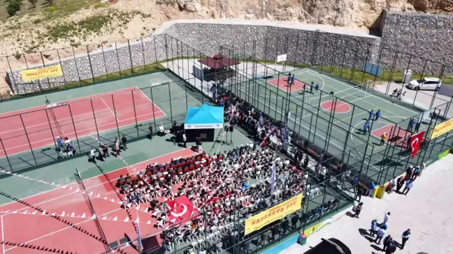Battalgazi'deki spor sahaları törenle hizmete açıldı