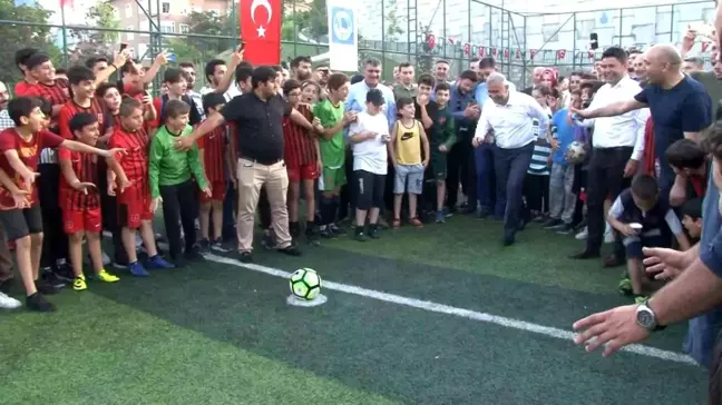 Üsküdarlı çocuklar Yavuztürk Halısaha açılışında buluştu