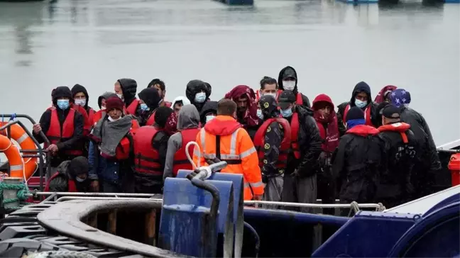 İngiltere'nin sığınmacıları Ruanda'ya gönderme planında ilk uçak 14 Haziran'da kalkıyor