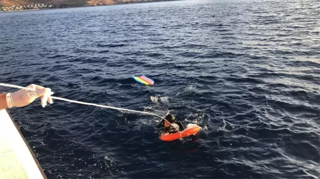 Bodrum'da yüzerek yurt dışına geçmeye çalışan 2 düzensiz göçmen yakalandı