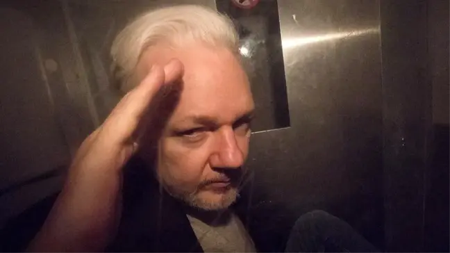 Assange: İngiltere WikiLeaks'in kurucusunun ABD'ye iadesini onayladı, karar temyize götürülecek