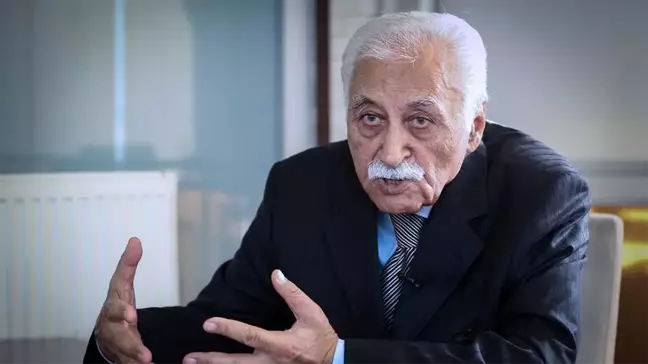 Yavuz Bülent Bakiler kimdir? Yavuz Bülent Bakiler'in hayatı