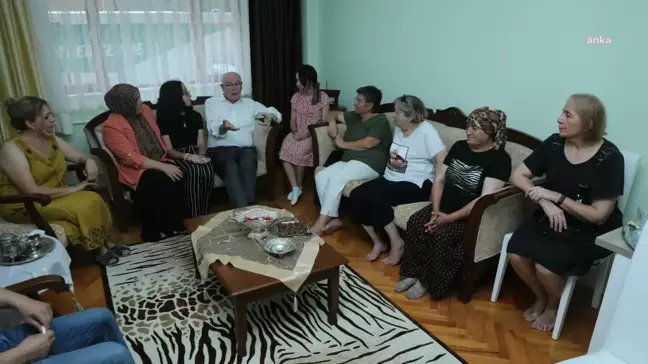 Eskişehir yerel haberleri | Odunpazarı Belediye Başkanı Kurt, Kırmızıtoprak'ta Kadınlarla Bir Araya Geldi