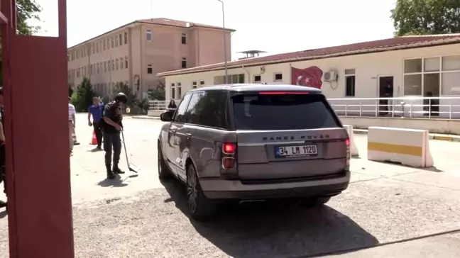 Son dakika haberleri | Gülşen'in tahliye kararı sonrası cezaevi önünde hareketlilik başladı