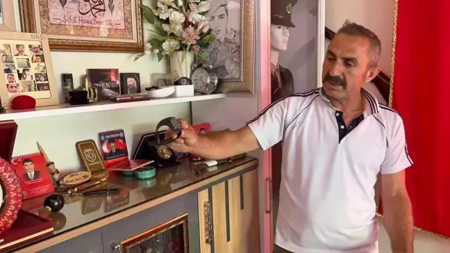 Son Dakika | Şehit amcası gözyaşlarını gizleyerek bölücü terör örgütüne unutulmayacak mesajı verdi Açıklaması