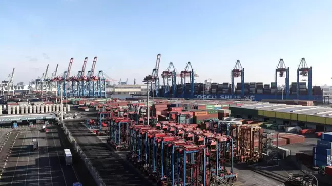 Alman Ceo: Çin'in Cosco Şirketinin Hamburg Limanı İçin Teklifi Büyük Bir Kazanç