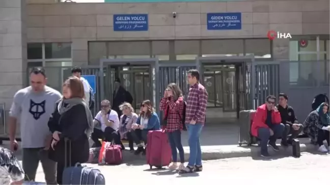 Kapıköy Gümrük Kapısı'nda oy kullanma işlemi başladı