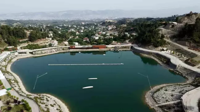 Depremler Karlısu Göleti Su ve Macera Parkı'nı sessizliğe gömdü