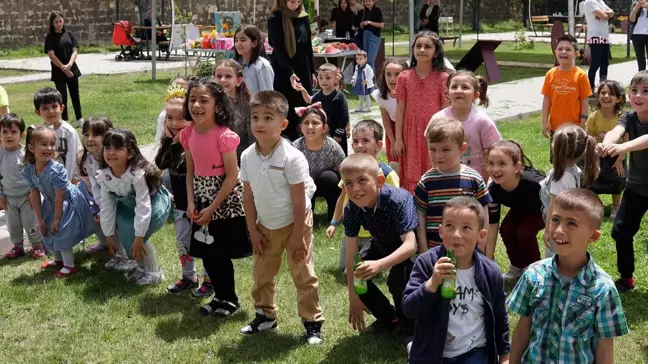 Öksüt Madencilik, Develi'de çocuklarla buluştu