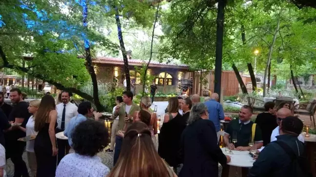 Marmaris'te çevre dostu iş yeri belgesi alan restoran yaz sezonunu Michelin yıldızlı İtalyan şeflerle açtı