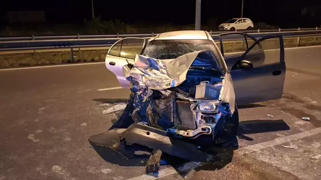 Samsun'da İki Otomobil Çarpıştı: 1'i Bebek 5 Kişi Yaralandı