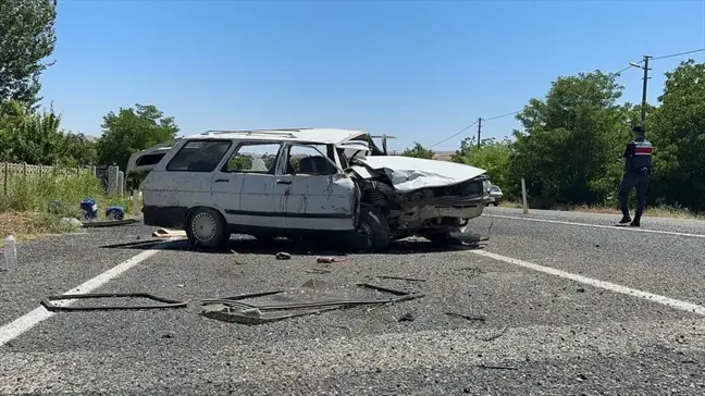 Elazığ'da trafik kazası: 6 kişi yaralandı
