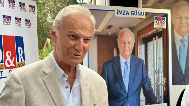 Yeşilçam'ın usta ismi Ediz Hun'un hayatını konu alan kitabı imzalandı