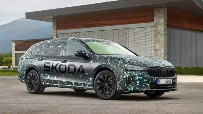 Skoda, dördüncü nesil Superb modelini Kasım ayında tanıtacak