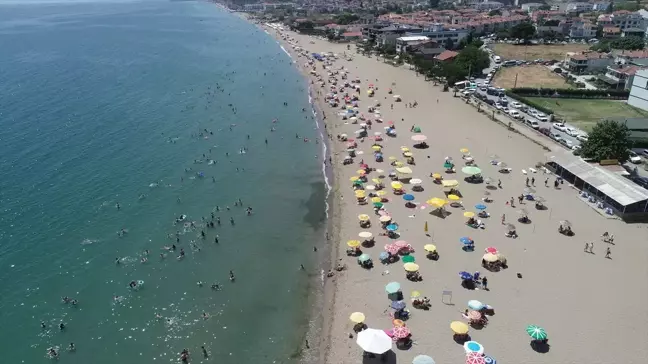 Tekirdağ'da Sıcak Hava Sahilleri Doldurdu