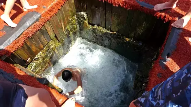 Antalya'nın Demre ilçesindeki Burguç şifalı su kaynağı sıcaktan bunalanların adresi