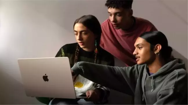 Apple, 15 inç MacBook Air Üretimini Azaltma Kararı Aldı