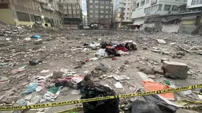 Diyarbakır'da depremde yıkılan binada tahliye kararı