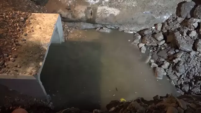 İzmir Büyükşehir Belediye Başkanı Tunç Soyer, Kemeraltı'ndaki Altyapı Çalışmalarını İnceledi