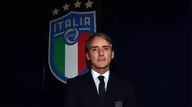 Roberto Mancini İtalya Milli Takımı'nın Teknik Direktörlüğünden İstifa Etti