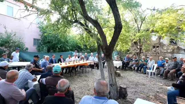 Kırklareli Valisi Vize ilçesinde köy ziyaretleri gerçekleştirdi