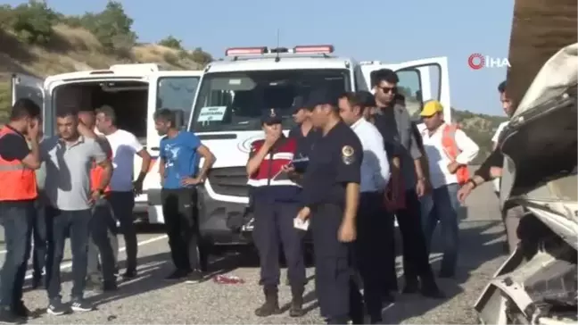 Adıyaman'da iki araç çarpıştı: 4 ölü, 3 yaralı