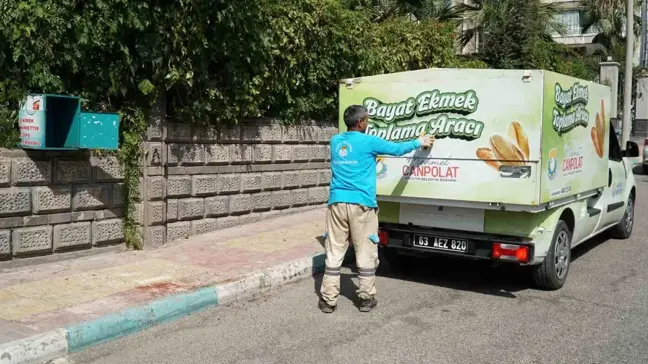 Haliliye Belediyesi Bayat Ekmek Toplama Projesiyle Günlük 500 Kilogram Ekmek İsrafını Önlüyor