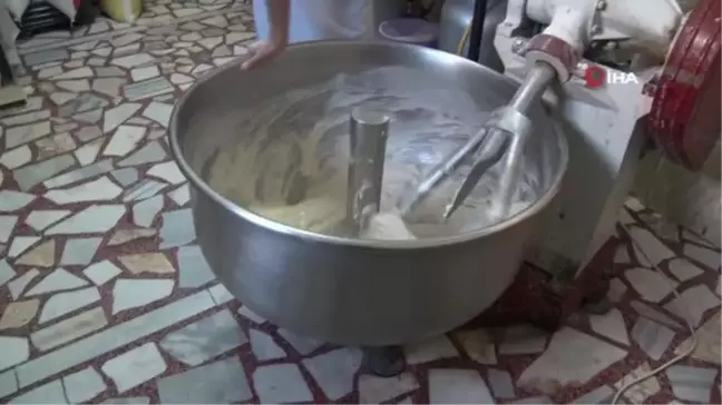 Başkent'in coğrafi işaretli yokluk ekmeği: 'Tahinli pide'