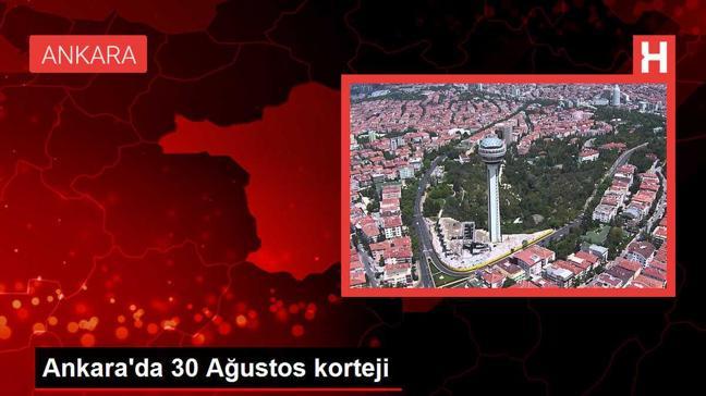 Ankara'da Zafer Bayramı kutlamaları kapsamında kortej düzenlendi