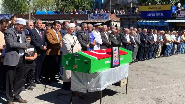 Zonguldak'ta maden göçüğünde hayatını kaybeden madenci toprağa verildi