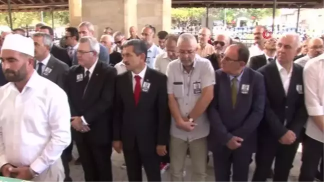 Dışişleri Bakanlığı Edirne Temsilcisi Büyükelçi Murat Ahmet Yörük'ün Babası Yaşar Yörük Son Yolculuğuna Uğurlandı
