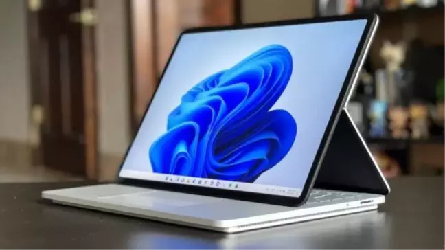 Microsoft, Surface 2023 etkinliğinde yeni laptop modellerini tanıttı