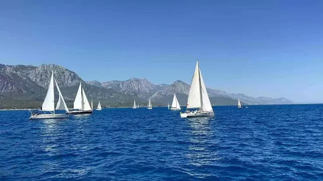 Antalya Kemer'de Likya Cup Yelkenli Yat Yarışları Başladı