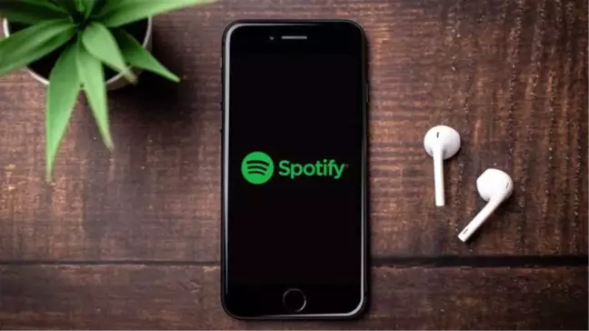 Spotify, yapay zeka destekli çalma listesi özelliğini test ediyor